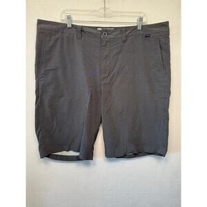 Travis Mathew Grey/Blue Men's Golf Shorts Size 40
